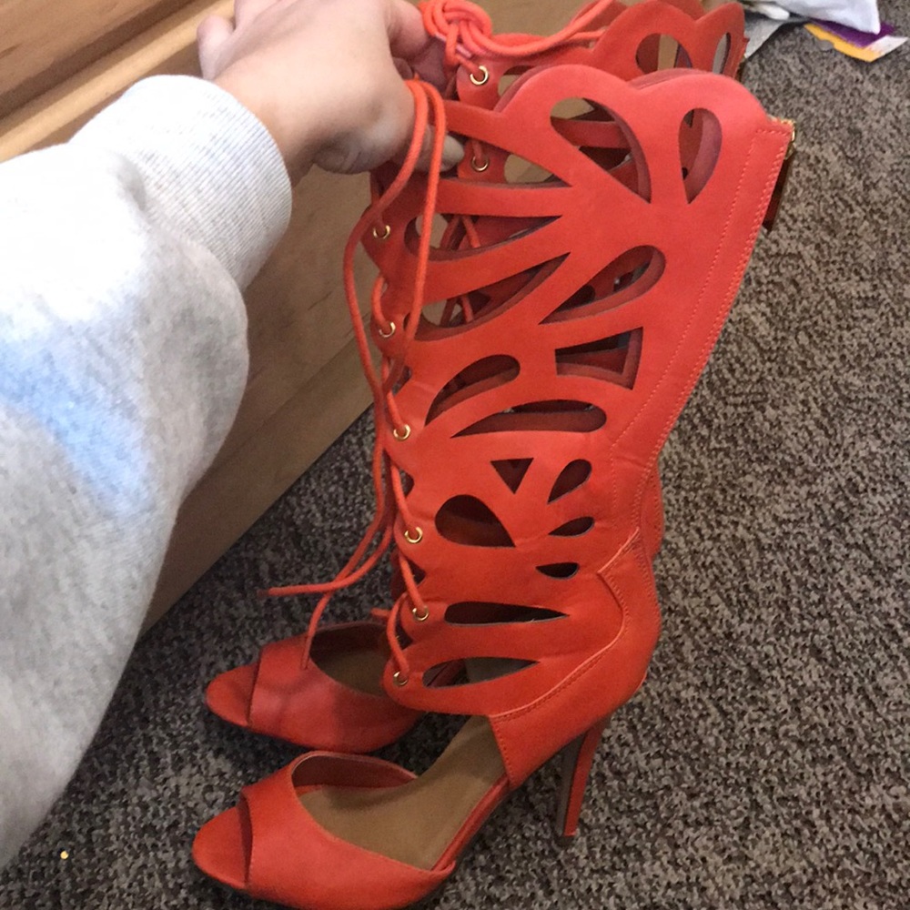 Delicious Cut Out heels
